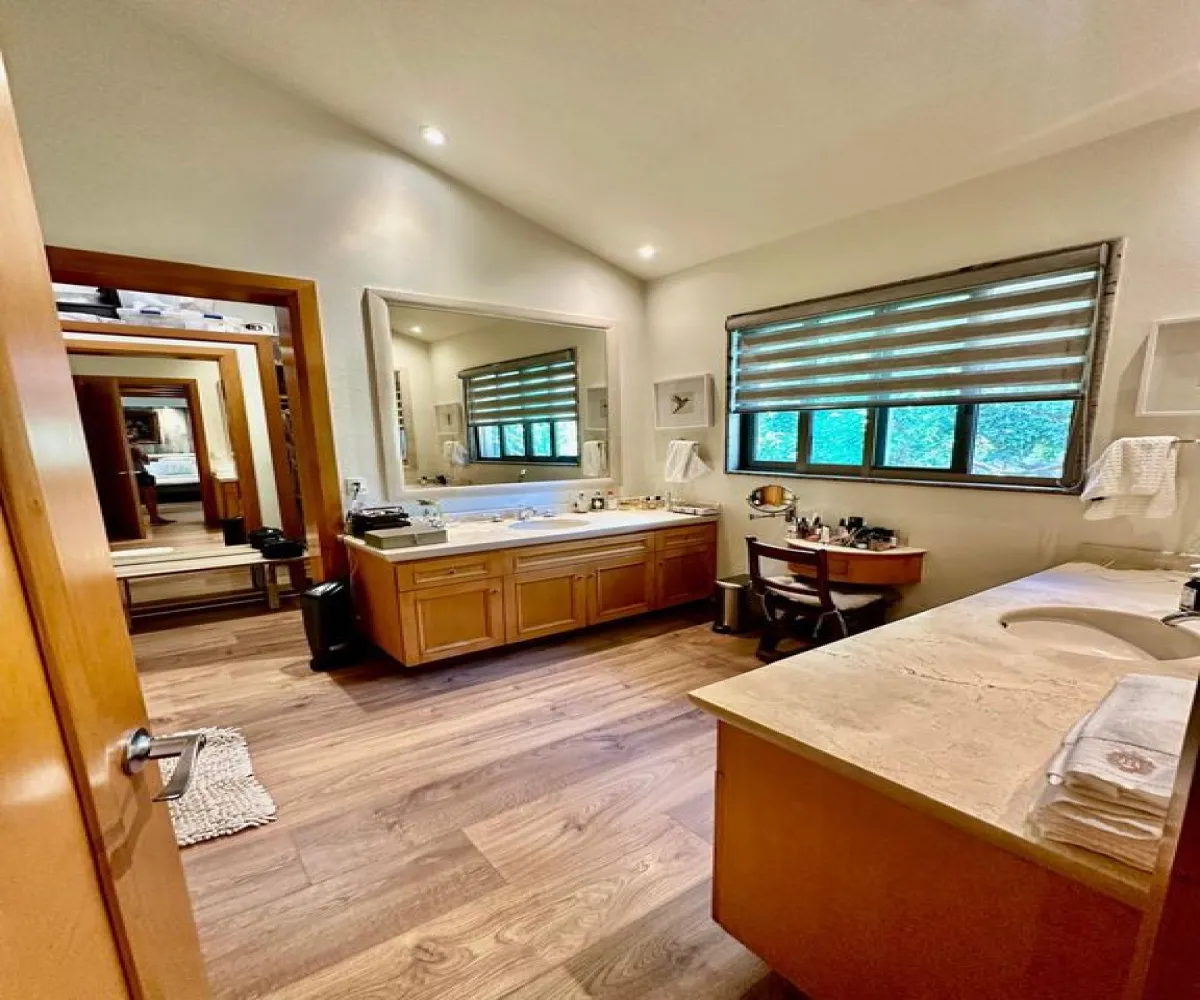 Casa En Venta,Colinas de San Javier,Calle Circuito Madrigal 1971, Zapopan, Jalisco 45110, 4 Habitaciones,4 Baños,Calle Circuito Madrigal,2,pGymtTN