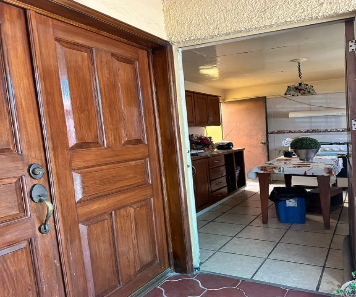 Casa En Venta,Arboledas,Arboledas S/N, Zapopan, Jalisco 45070, 3 Habitaciones,2 Baños,Arboledas,1,pMXbrMM Casa En Venta,Arboledas,Arboledas S/N, Zapopan, Jalisco 45070, 3 Habitaciones,2 Baños,Arboledas,1,pMXbrMM