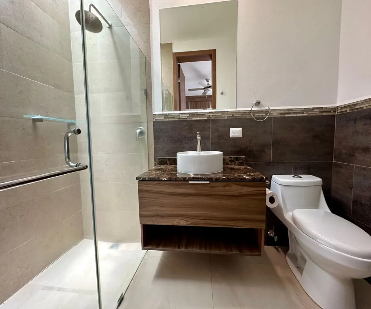 Casa En Venta,Provenza Residencial,Avenida Adolfo López Mateos Sur 5555, Tlajomulco de Zúñiga, Jalisco 45645, 3 Habitaciones,5 Baños,Avenida Adolfo López Mateos Sur,1,pnrYr89 Casa En Venta,Provenza Residencial,Avenida Adolfo López Mateos Sur 5555, Tlajomulco de Zúñiga, Jalisco 45645, 3 Habitaciones,5 Baños,Avenida Adolfo López Mateos Sur,1,pnrYr89