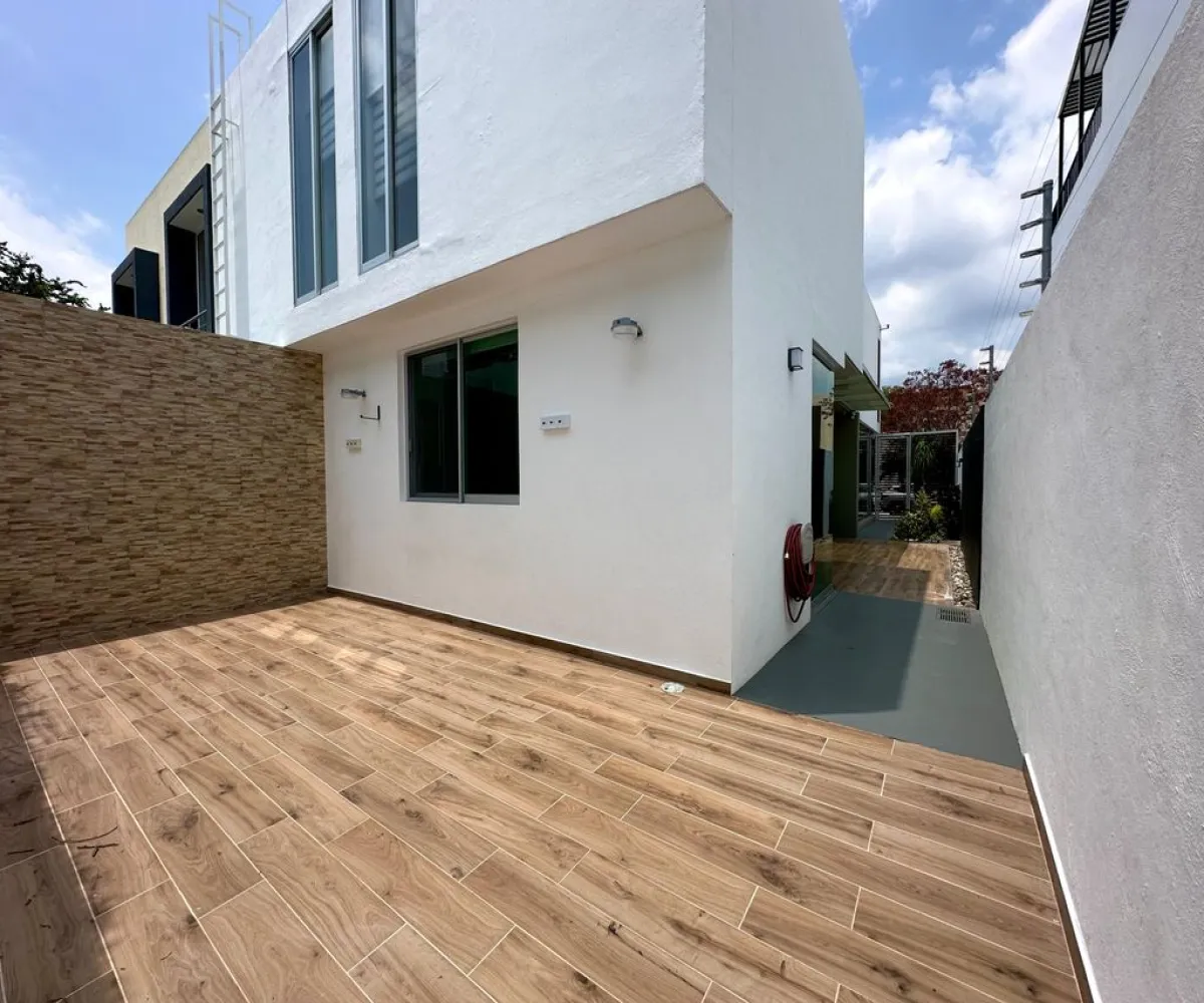 Casa En Venta,Provenza Residencial,Avenida Adolfo López Mateos Sur 5555, Tlajomulco de Zúñiga, Jalisco 45645, 3 Habitaciones,5 Baños,Avenida Adolfo López Mateos Sur,1,pnrYr89 Casa En Venta,Provenza Residencial,Avenida Adolfo López Mateos Sur 5555, Tlajomulco de Zúñiga, Jalisco 45645, 3 Habitaciones,5 Baños,Avenida Adolfo López Mateos Sur,1,pnrYr89
