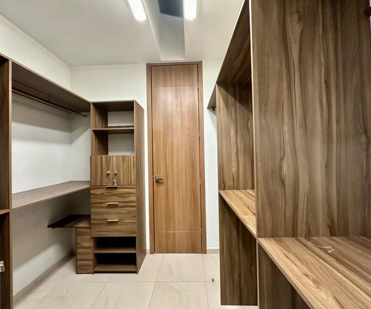 Casa En Venta,Provenza Residencial,Avenida Adolfo López Mateos Sur 5555, Tlajomulco de Zúñiga, Jalisco 45645, 3 Habitaciones,5 Baños,Avenida Adolfo López Mateos Sur,1,pnrYr89 Casa En Venta,Provenza Residencial,Avenida Adolfo López Mateos Sur 5555, Tlajomulco de Zúñiga, Jalisco 45645, 3 Habitaciones,5 Baños,Avenida Adolfo López Mateos Sur,1,pnrYr89