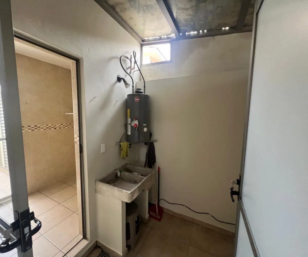 Casa En Venta,El Bajío, San Juan de Ocotán.,Camino Arenero 1051, Zapopan, Jalisco 45019, 3 Habitaciones,4 Baños,Camino Arenero,2,pqV4x15 Casa En Venta,El Bajío, San Juan de Ocotán.,Camino Arenero 1051, Zapopan, Jalisco 45019, 3 Habitaciones,4 Baños,Camino Arenero,2,pqV4x15