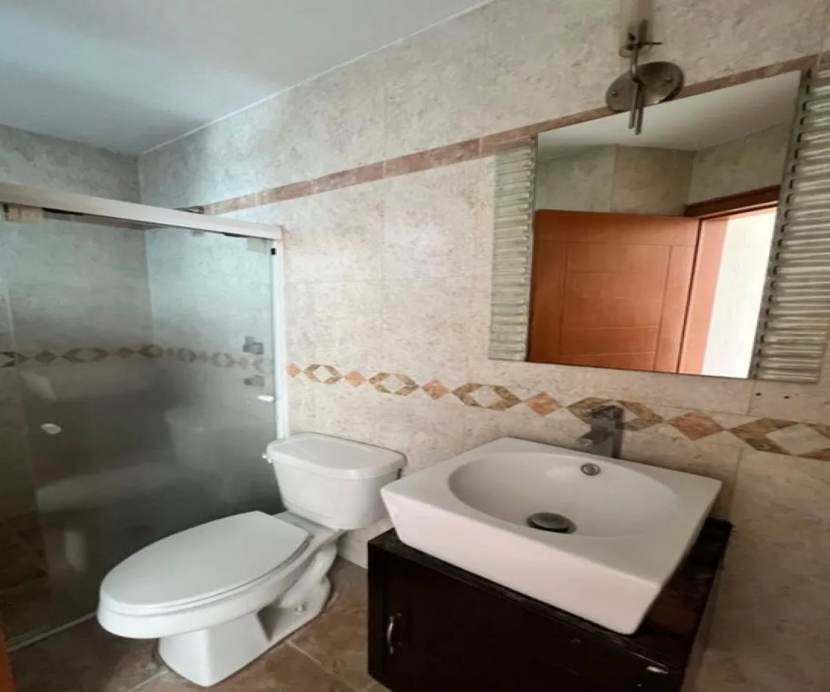 Casa En Venta,Ciudad Bugambilias,Avenida del Reno Poniente 3811, Zapopan, Jalisco 45237, 3 Habitaciones,3 Baños,Avenida del Reno Poniente,1,paCTc99 Casa En Venta,Ciudad Bugambilias,Avenida del Reno Poniente 3811, Zapopan, Jalisco 45237, 3 Habitaciones,3 Baños,Avenida del Reno Poniente,1,paCTc99