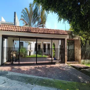 Casa En Venta,El Palomar,Paseo del Palomar 213, Tlajomulco de Zúñiga, Jalisco 45643, 4 Habitaciones,3 Baños,Paseo del Palomar,1,pU4Ix0t