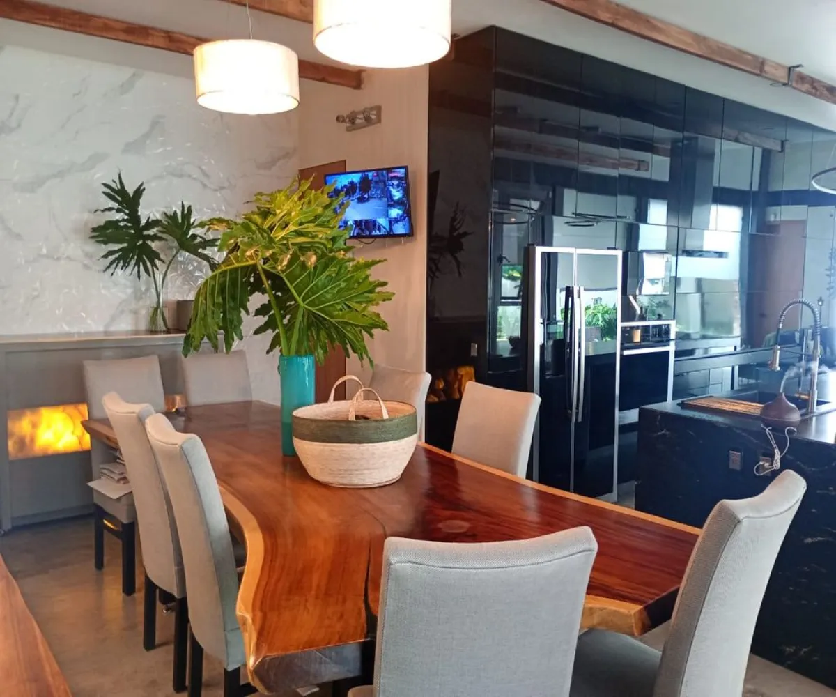 Casa En Venta,Ciudad Bugambilias,Avenida del Reno Poniente S/N, Zapopan, Jalisco 45237, 5 Habitaciones,4 Baños,Avenida del Reno Poniente,2,pX4h2NY Casa En Venta,Ciudad Bugambilias,Avenida del Reno Poniente S/N, Zapopan, Jalisco 45237, 5 Habitaciones,4 Baños,Avenida del Reno Poniente,2,pX4h2NY