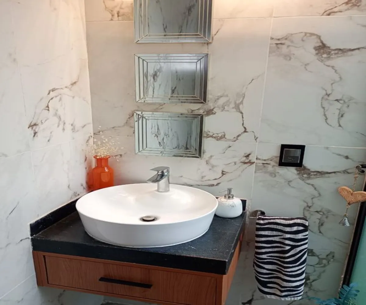 Casa En Venta,Ciudad Bugambilias,Avenida del Reno Poniente S/N, Zapopan, Jalisco 45237, 5 Habitaciones,4 Baños,Avenida del Reno Poniente,2,pX4h2NY Casa En Venta,Ciudad Bugambilias,Avenida del Reno Poniente S/N, Zapopan, Jalisco 45237, 5 Habitaciones,4 Baños,Avenida del Reno Poniente,2,pX4h2NY