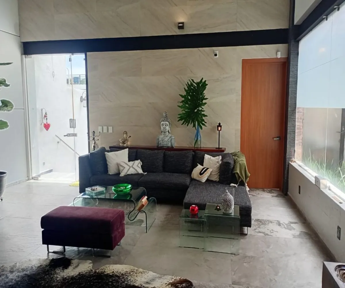 Casa En Venta,Ciudad Bugambilias,Avenida del Reno Poniente S/N, Zapopan, Jalisco 45237, 5 Habitaciones,4 Baños,Avenida del Reno Poniente,2,pX4h2NY Casa En Venta,Ciudad Bugambilias,Avenida del Reno Poniente S/N, Zapopan, Jalisco 45237, 5 Habitaciones,4 Baños,Avenida del Reno Poniente,2,pX4h2NY