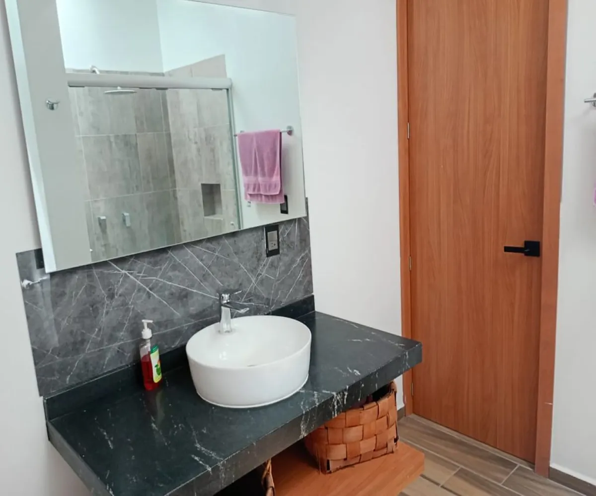 Casa En Venta,Ciudad Bugambilias,Avenida del Reno Poniente S/N, Zapopan, Jalisco 45237, 5 Habitaciones,4 Baños,Avenida del Reno Poniente,2,pX4h2NY Casa En Venta,Ciudad Bugambilias,Avenida del Reno Poniente S/N, Zapopan, Jalisco 45237, 5 Habitaciones,4 Baños,Avenida del Reno Poniente,2,pX4h2NY