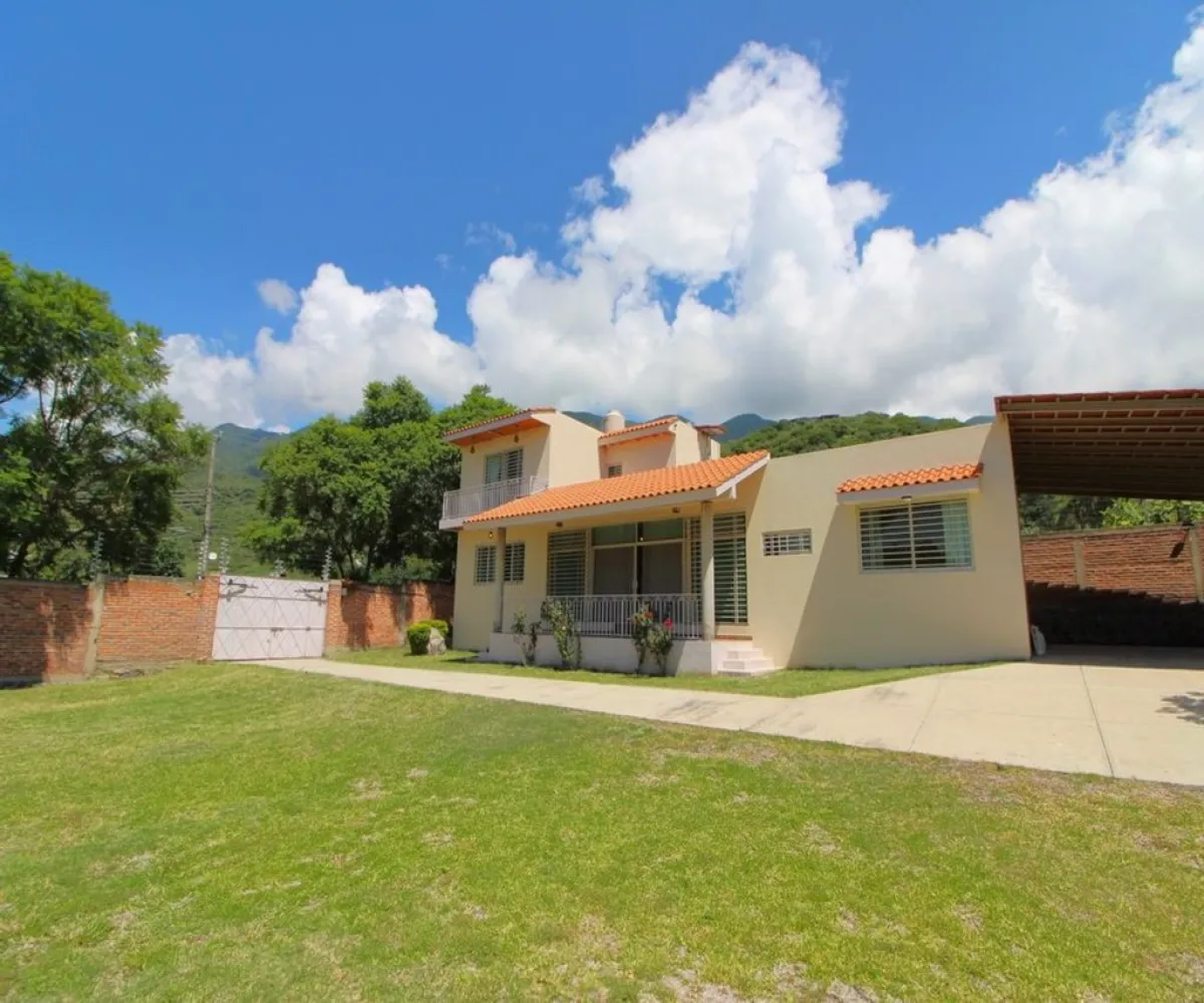 Casa En Venta,Ajijic,Mojonera Norte 99, Chapala, Jalisco 45920, 3 Habitaciones,3 Baños,Mojonera Norte,1,pIoDW4d Casa En Venta,Ajijic,Mojonera Norte 99, Chapala, Jalisco 45920, 3 Habitaciones,3 Baños,Mojonera Norte,1,pIoDW4d