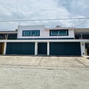 Casa En Venta,Victoria,Calle Esturión 2770, Zapopan, Jalisco 45089, 3 Habitaciones,3 Baños,Calle Esturión,1,phLxR36