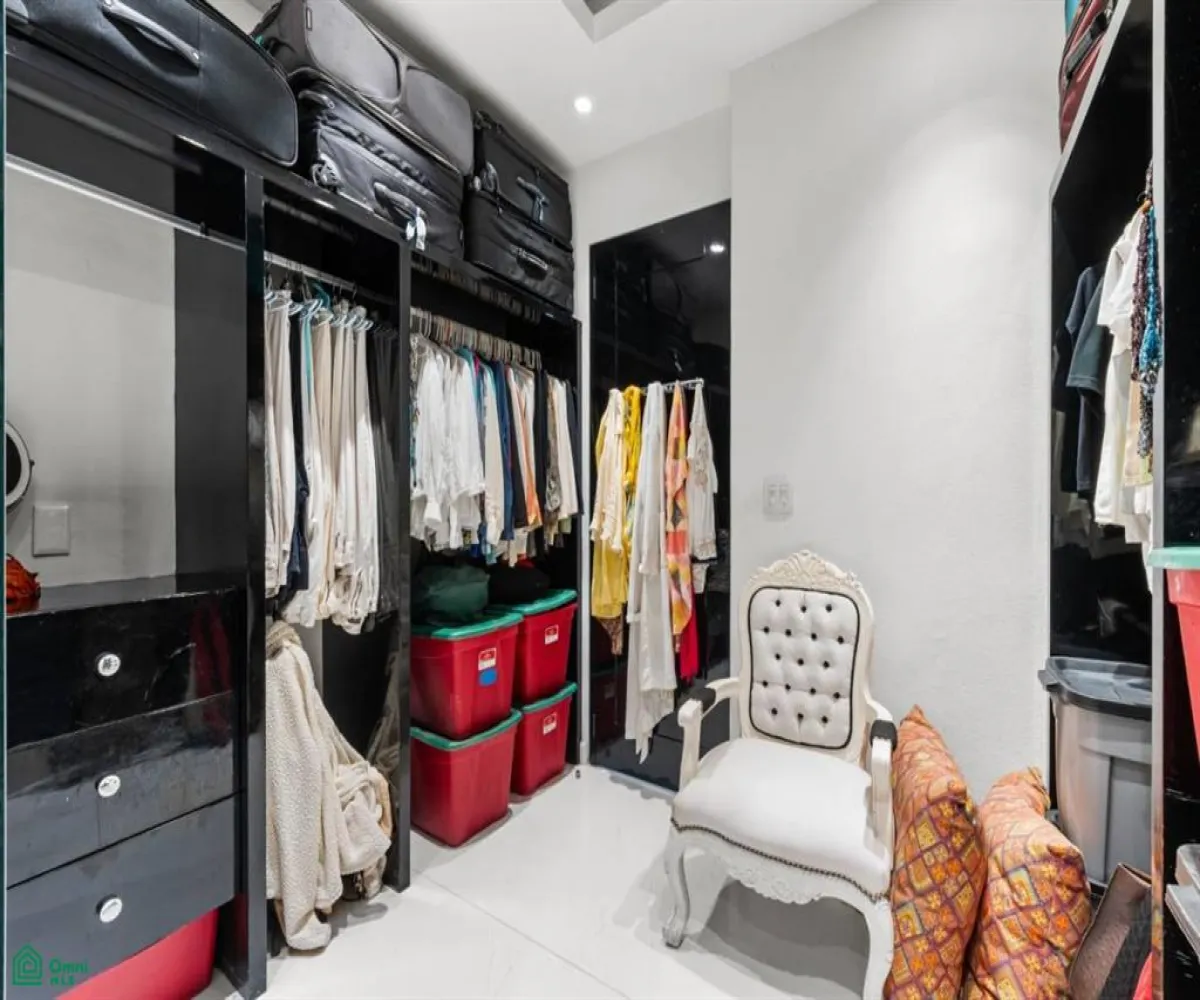 Departamento En Venta,Conchas Chinas,Carretera a Barra de Navidad 1230 Interior 501, Puerto Vallarta, Jalisco 48390, 3 Habitaciones,3 Baños,Carretera a Barra de Navidad,1,MX251000237 Departamento En Venta,Conchas Chinas,Carretera a Barra de Navidad 1230 Interior 501, Puerto Vallarta, Jalisco 48390, 3 Habitaciones,3 Baños,Carretera a Barra de Navidad,1,MX251000237