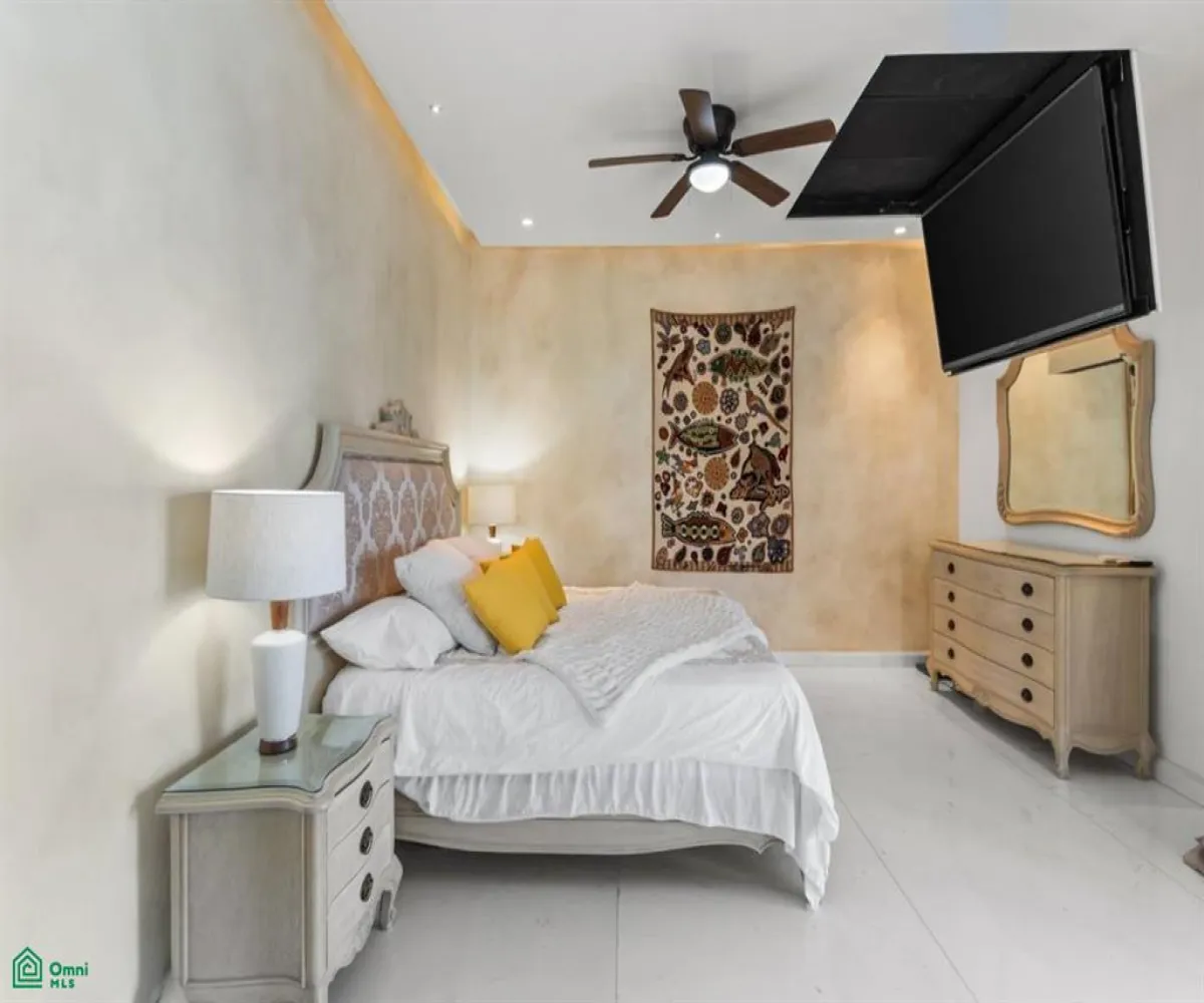 Departamento En Venta,Conchas Chinas,Carretera a Barra de Navidad 1230 Interior 501, Puerto Vallarta, Jalisco 48390, 3 Habitaciones,3 Baños,Carretera a Barra de Navidad,1,MX251000237 Departamento En Venta,Conchas Chinas,Carretera a Barra de Navidad 1230 Interior 501, Puerto Vallarta, Jalisco 48390, 3 Habitaciones,3 Baños,Carretera a Barra de Navidad,1,MX251000237