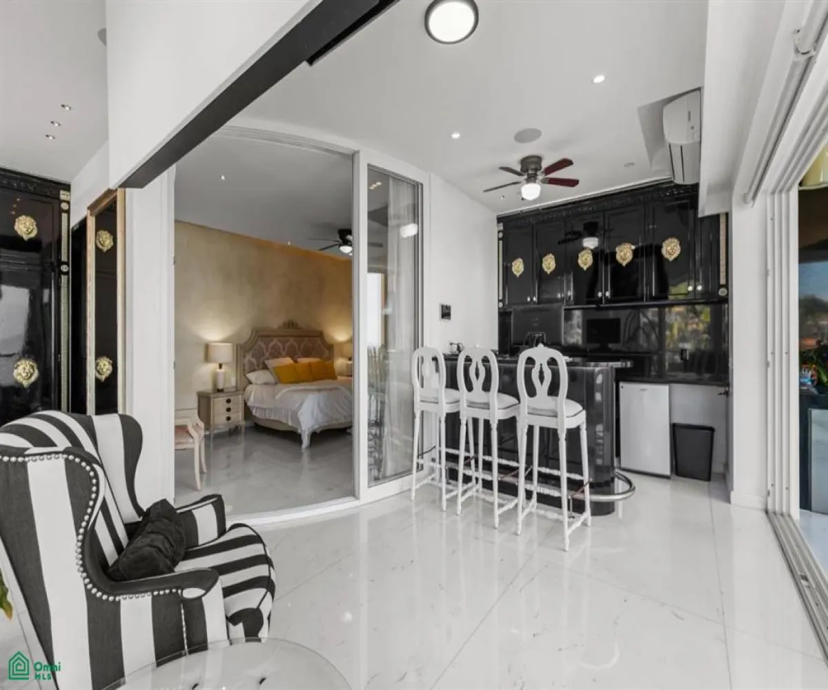 Departamento En Venta,Conchas Chinas,Carretera a Barra de Navidad 1230 Interior 501, Puerto Vallarta, Jalisco 48390, 3 Habitaciones,3 Baños,Carretera a Barra de Navidad,1,MX251000237 Departamento En Venta,Conchas Chinas,Carretera a Barra de Navidad 1230 Interior 501, Puerto Vallarta, Jalisco 48390, 3 Habitaciones,3 Baños,Carretera a Barra de Navidad,1,MX251000237