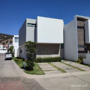 Casa En Renta,Residencial Bosque Cedros,Paseo de los Tabachines 13, Tlajomulco de Zúñiga, Jalisco 45645, 4 Habitaciones,3 Baños,Paseo de los Tabachines,2,pvnSs3S