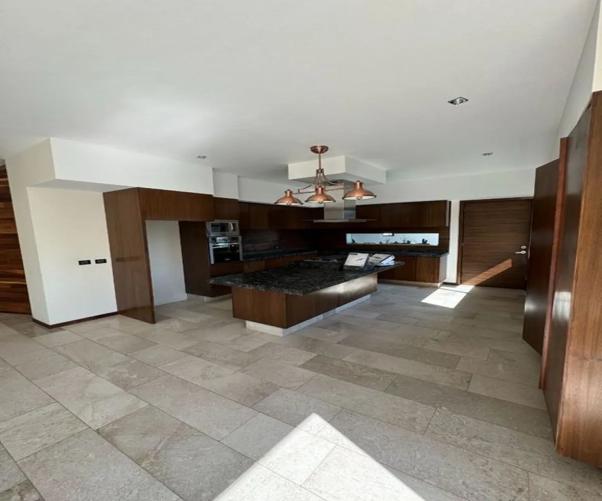Casa En Venta,San Juan de Ocotán,Avenida Vallarta Eje Poniente 2701, Zapopan, Jalisco 45019, 4 Habitaciones,4 Baños,Avenida Vallarta Eje Poniente,2,p6wga5m Casa En Venta,San Juan de Ocotán,Avenida Vallarta Eje Poniente 2701, Zapopan, Jalisco 45019, 4 Habitaciones,4 Baños,Avenida Vallarta Eje Poniente,2,p6wga5m