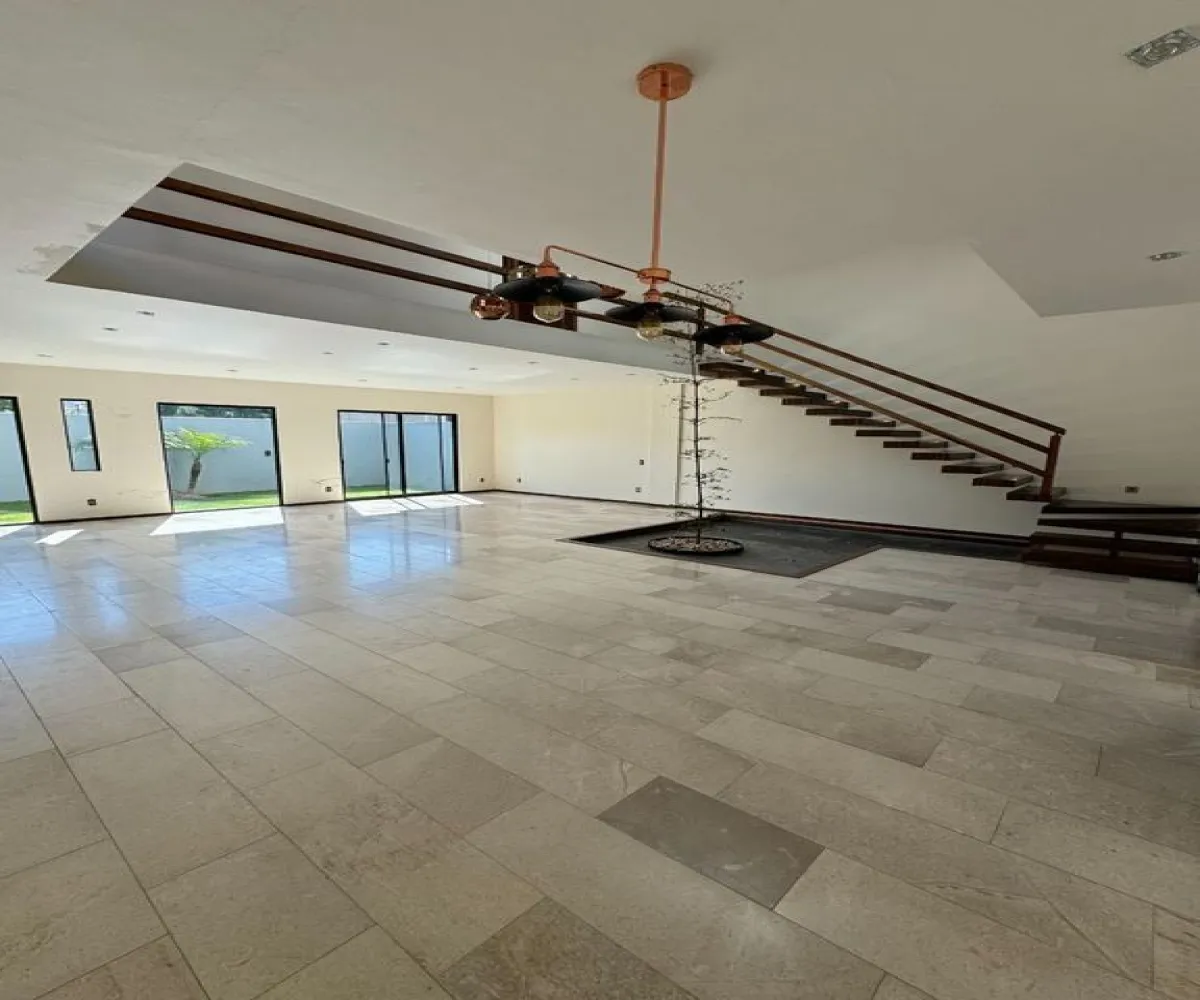 Casa En Venta,San Juan de Ocotán,Avenida Vallarta Eje Poniente 2701, Zapopan, Jalisco 45019, 4 Habitaciones,4 Baños,Avenida Vallarta Eje Poniente,2,p6wga5m Casa En Venta,San Juan de Ocotán,Avenida Vallarta Eje Poniente 2701, Zapopan, Jalisco 45019, 4 Habitaciones,4 Baños,Avenida Vallarta Eje Poniente,2,p6wga5m