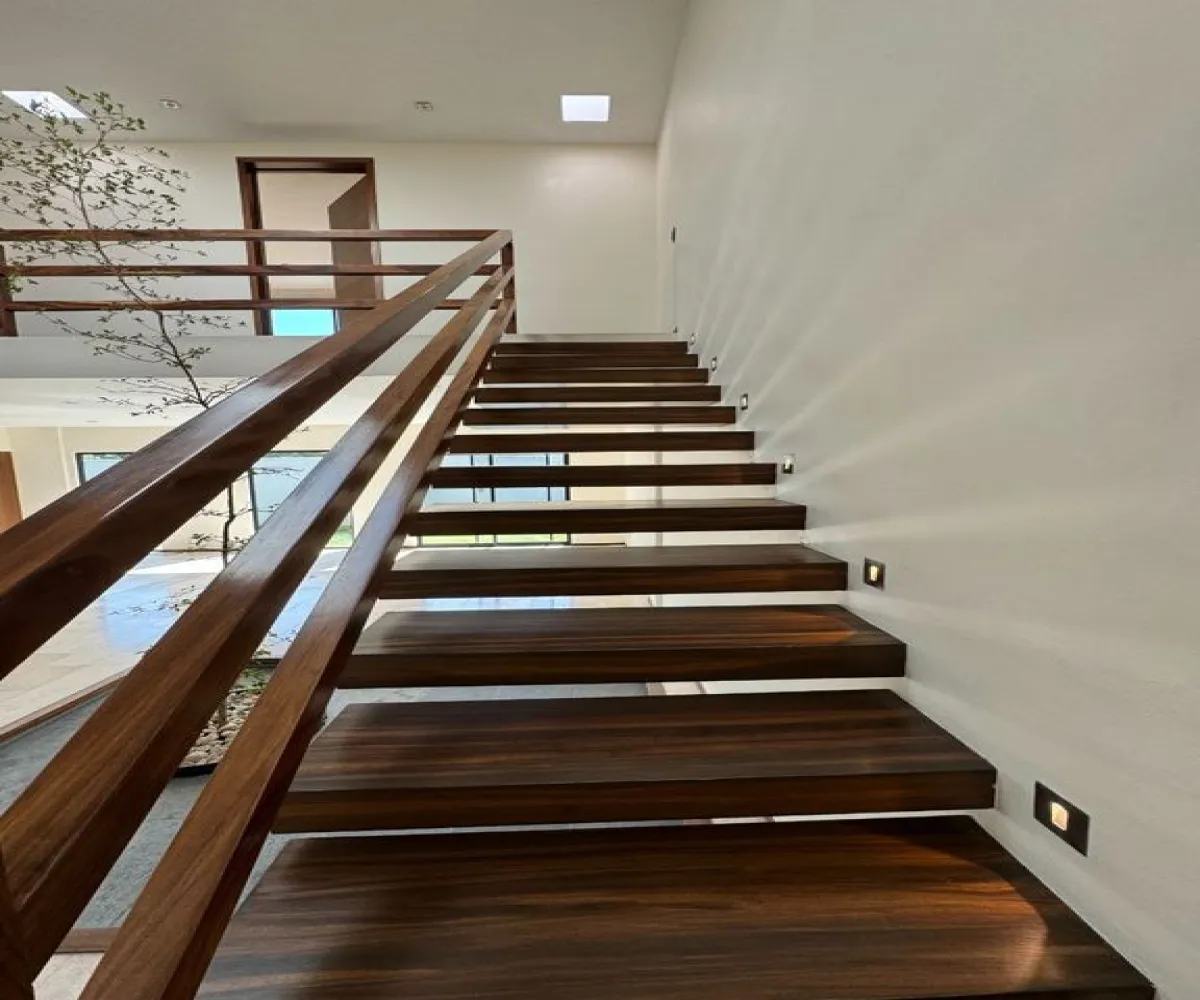 Casa En Venta,San Juan de Ocotán,Avenida Vallarta Eje Poniente 2701, Zapopan, Jalisco 45019, 4 Habitaciones,4 Baños,Avenida Vallarta Eje Poniente,2,p6wga5m Casa En Venta,San Juan de Ocotán,Avenida Vallarta Eje Poniente 2701, Zapopan, Jalisco 45019, 4 Habitaciones,4 Baños,Avenida Vallarta Eje Poniente,2,p6wga5m
