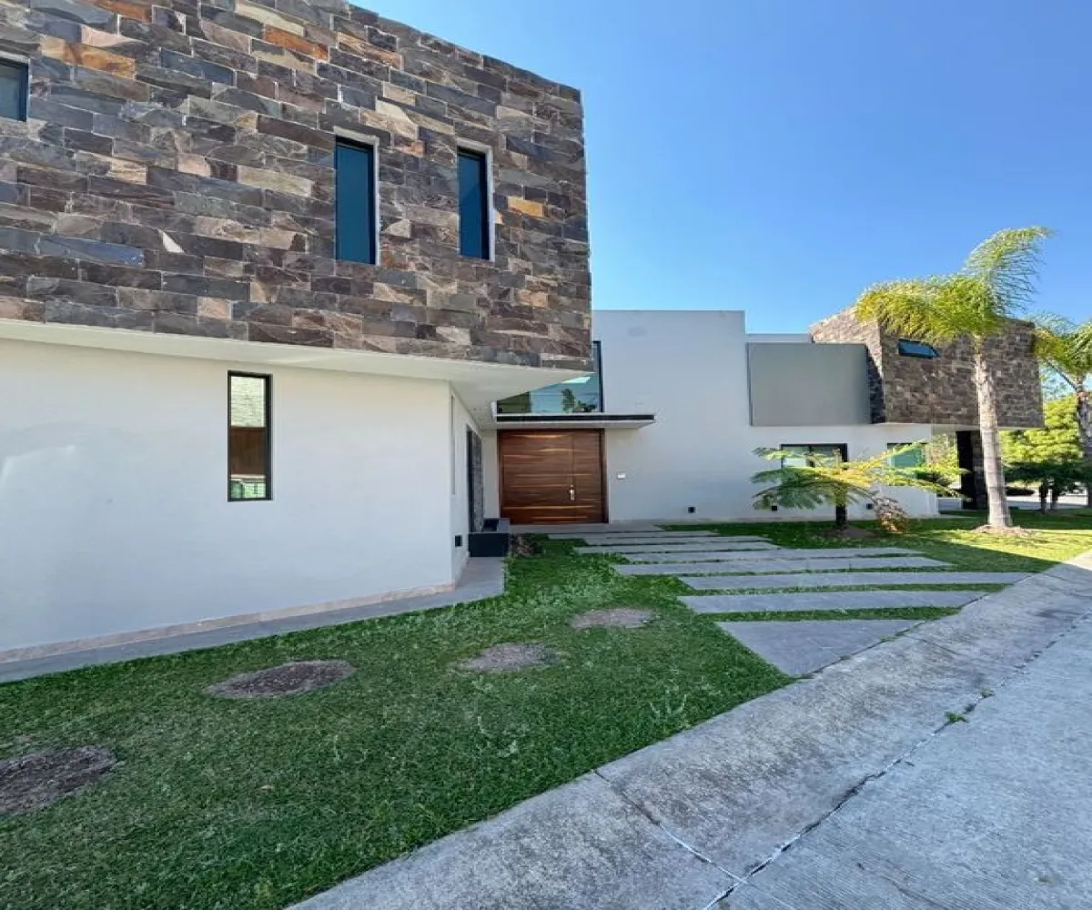 Casa En Venta,San Juan de Ocotán,Avenida Vallarta Eje Poniente 2701, Zapopan, Jalisco 45019, 4 Habitaciones,4 Baños,Avenida Vallarta Eje Poniente,2,p6wga5m Casa En Venta,San Juan de Ocotán,Avenida Vallarta Eje Poniente 2701, Zapopan, Jalisco 45019, 4 Habitaciones,4 Baños,Avenida Vallarta Eje Poniente,2,p6wga5m