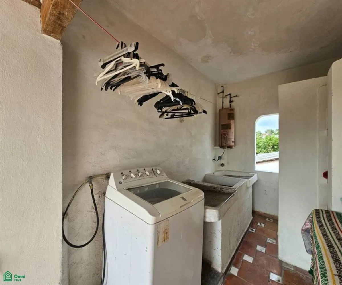 Casa En Renta,Pitillal Centro,Francisco I. Madero 171, Puerto Vallarta, Jalisco 48290, 5 Habitaciones,6 Baños,Francisco I. Madero,MX25998464 Casa En Renta,Pitillal Centro,Francisco I. Madero 171, Puerto Vallarta, Jalisco 48290, 5 Habitaciones,6 Baños,Francisco I. Madero,MX25998464