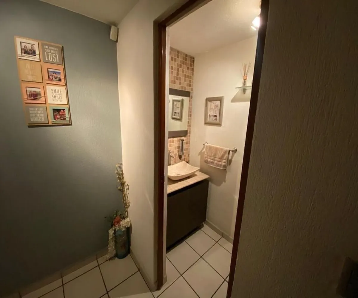 Casa En Venta,Circuito del Olmo 128, Tlajomulco de Zúñiga, Jalisco 45610, 3 Habitaciones,2 Baños,Circuito del Olmo,1,pxLxeQI Casa En Venta,Circuito del Olmo 128, Tlajomulco de Zúñiga, Jalisco 45610, 3 Habitaciones,2 Baños,Circuito del Olmo,1,pxLxeQI