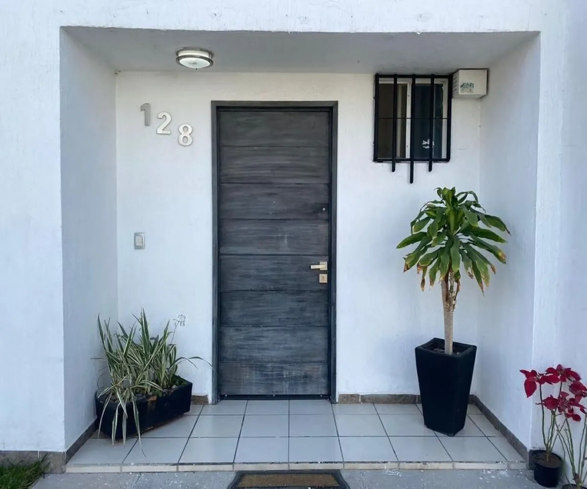 Casa En Venta,Circuito del Olmo 128, Tlajomulco de Zúñiga, Jalisco 45610, 3 Habitaciones,2 Baños,Circuito del Olmo,1,pxLxeQI