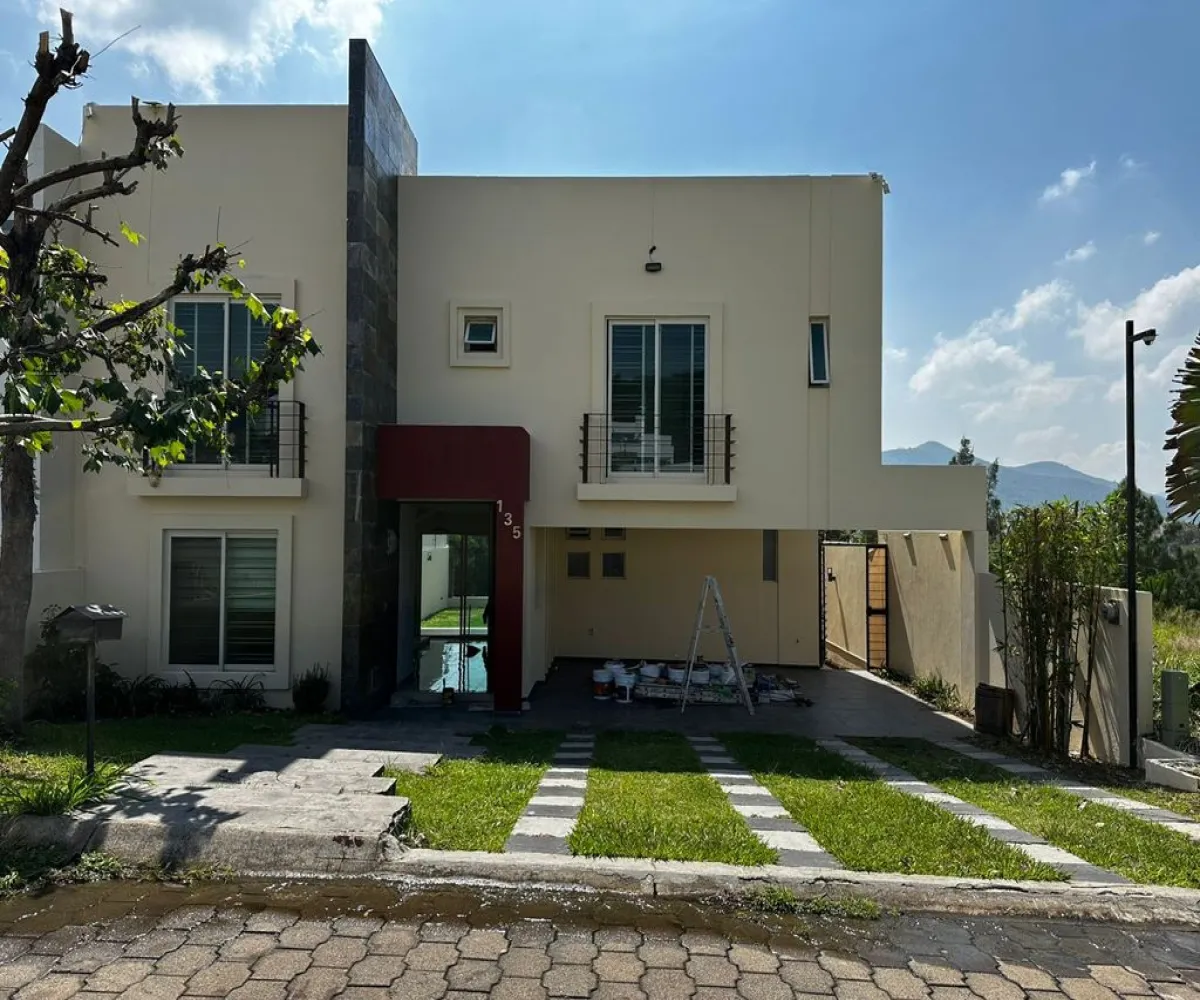 Casa En Venta,Colinas de Santa Anita,Paseo del Quijote 135, Tlajomulco de Zúñiga, Jalisco 45640, 3 Habitaciones,4 Baños,Paseo del Quijote,2,pQ4jD1R