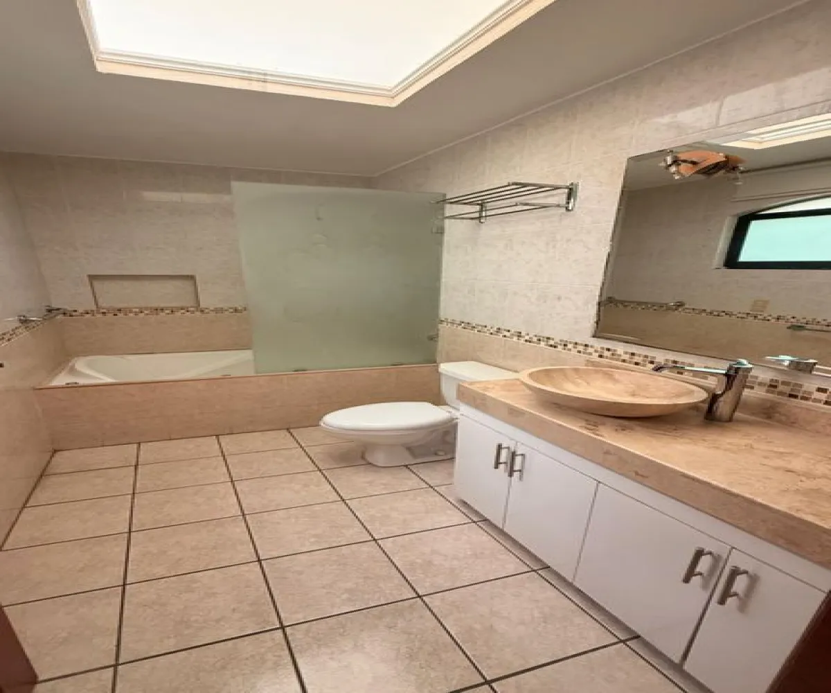 Casa En Venta,Virreyes,Paseo de los virreyes 980 coto 7, Zapopan, Jalisco 45110, 4 Habitaciones,3 Baños,Paseo de los virreyes ,2,pJjIB4d Casa En Venta,Virreyes,Paseo de los virreyes 980 coto 7, Zapopan, Jalisco 45110, 4 Habitaciones,3 Baños,Paseo de los virreyes ,2,pJjIB4d