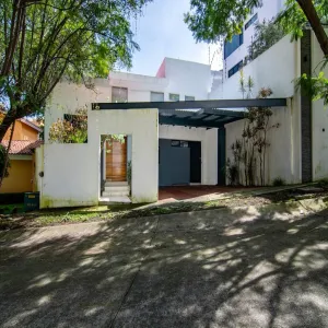 Casa En Venta,Ciudad Bugambilias,Remanso de La Pantera 284, Zapopan, Jalisco 45237, 3 Habitaciones,3 Baños,Remanso de La Pantera,1,prIW4Yj
