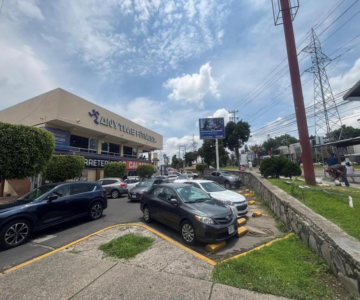 Local En Venta,Jardines Universidad,Avenida Patria 600, Zapopan, Jalisco 45110,Avenida Patria,1,prZ6VXL Local En Venta,Jardines Universidad,Avenida Patria 600, Zapopan, Jalisco 45110,Avenida Patria,1,prZ6VXL