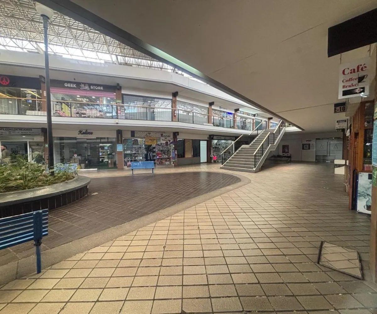 Local En Venta,Jardines Universidad,Avenida Patria 600, Zapopan, Jalisco 45110,Avenida Patria,1,prZ6VXL Local En Venta,Jardines Universidad,Avenida Patria 600, Zapopan, Jalisco 45110,Avenida Patria,1,prZ6VXL