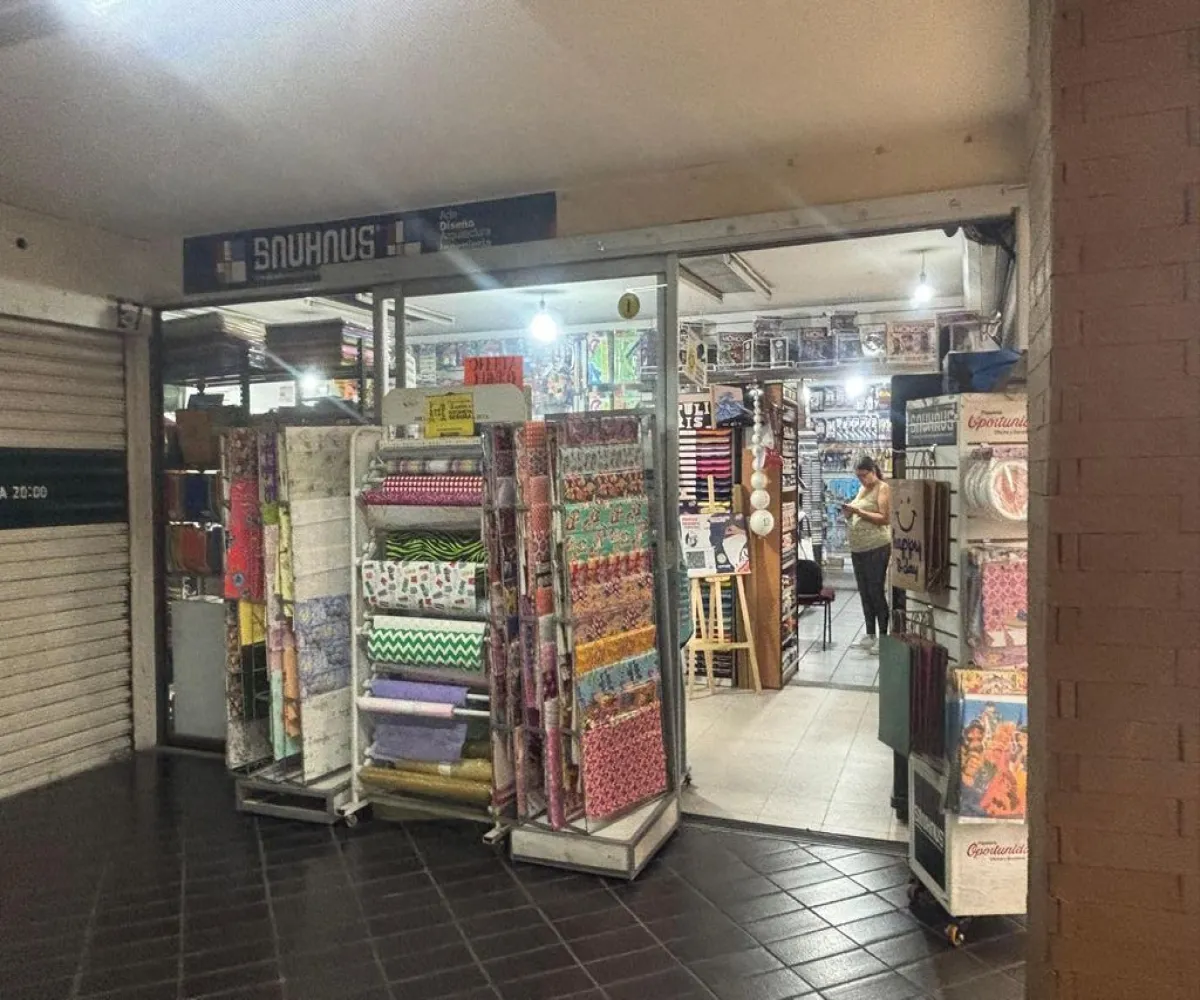 Local En Venta,Jardines Universidad,Avenida Patria 600, Zapopan, Jalisco 45110,Avenida Patria,1,prZ6VXL Local En Venta,Jardines Universidad,Avenida Patria 600, Zapopan, Jalisco 45110,Avenida Patria,1,prZ6VXL