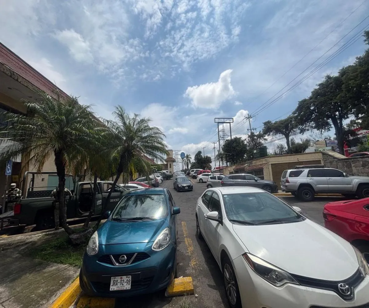 Local En Venta,Jardines Universidad,Avenida Patria 600, Zapopan, Jalisco 45110,Avenida Patria,1,prZ6VXL Local En Venta,Jardines Universidad,Avenida Patria 600, Zapopan, Jalisco 45110,Avenida Patria,1,prZ6VXL