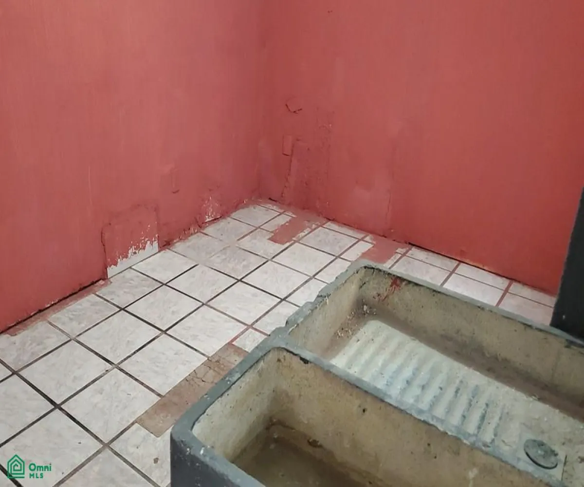 Casa En Venta,Barrio Santa Teresita,Enrique Díaz de León Norte 561, Guadalajara, Jalisco 44200, 3 Habitaciones,1 Baño,Enrique Díaz de León Norte,2,MX251010685 Casa En Venta,Barrio Santa Teresita,Enrique Díaz de León Norte 561, Guadalajara, Jalisco 44200, 3 Habitaciones,1 Baño,Enrique Díaz de León Norte,2,MX251010685