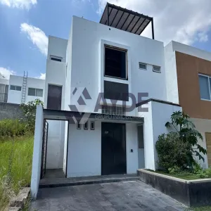 Casa En Venta,Los Gavilanes,Concordia 883, Tlajomulco de Zúñiga, Jalisco 45645, 3 Habitaciones,2 Baños,Concordia,1,pGpOg4A