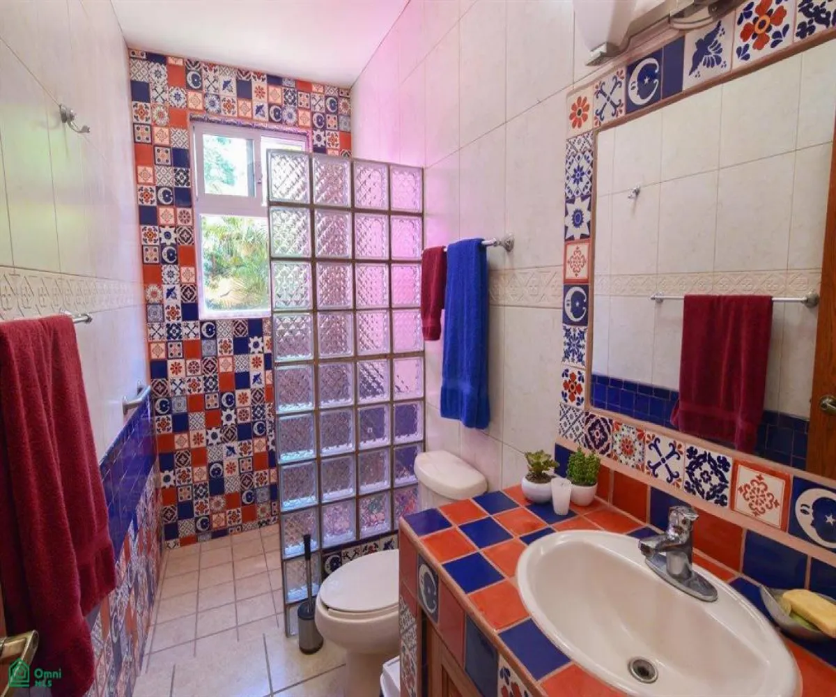 Casa En Venta,Ribera del Pilar,Los Angeles 800, Chapala, Jalisco 45906, 2 Habitaciones,2 Baños,Los Angeles,MX251011331 Casa En Venta,Ribera del Pilar,Los Angeles 800, Chapala, Jalisco 45906, 2 Habitaciones,2 Baños,Los Angeles,MX251011331