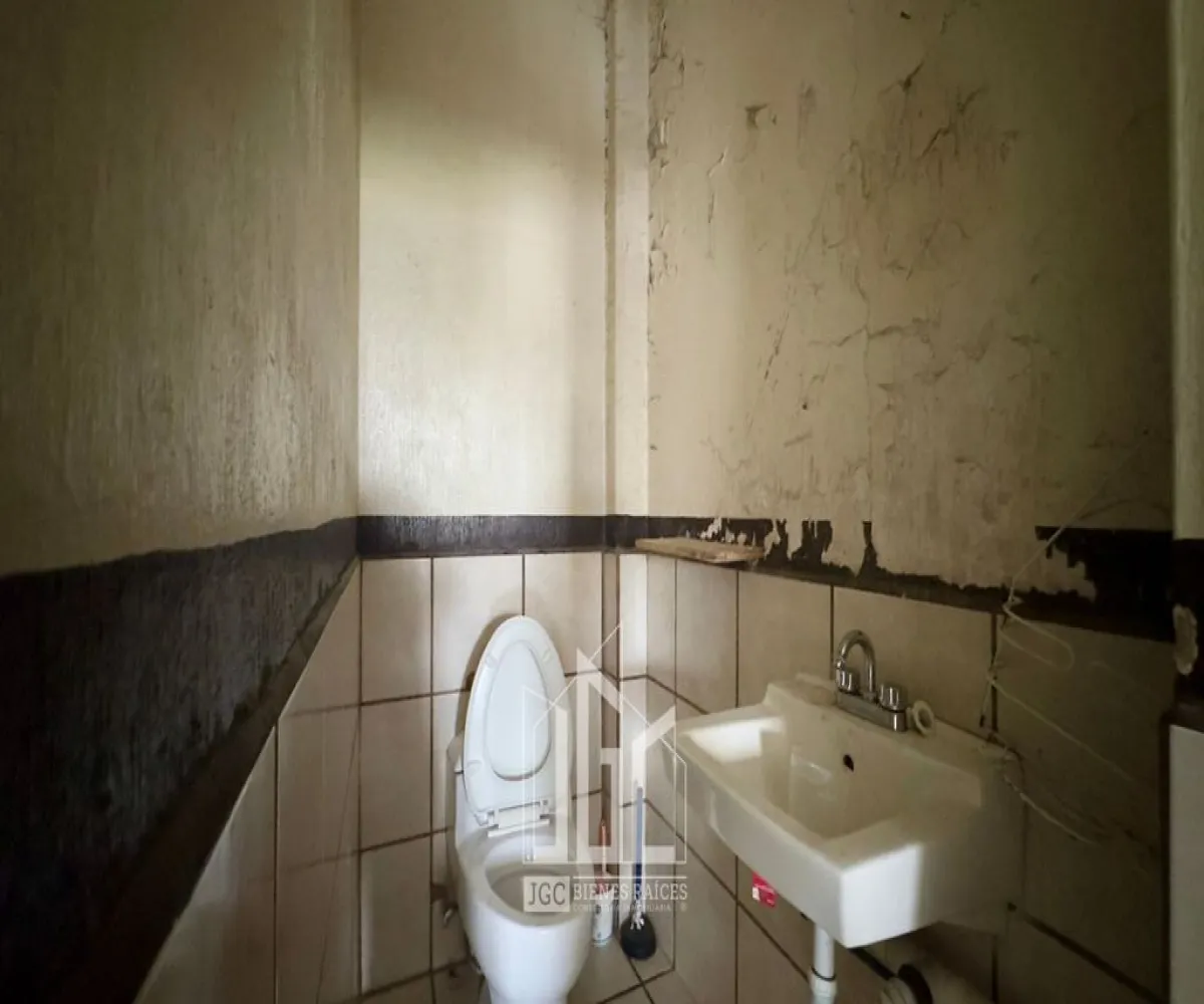 Bodega En Venta,El Vergel,Calle Río Santiago 478, San Pedro Tlaquepaque, Jalisco 45595,1 Baño,Calle Río Santiago,2,poxqdLC