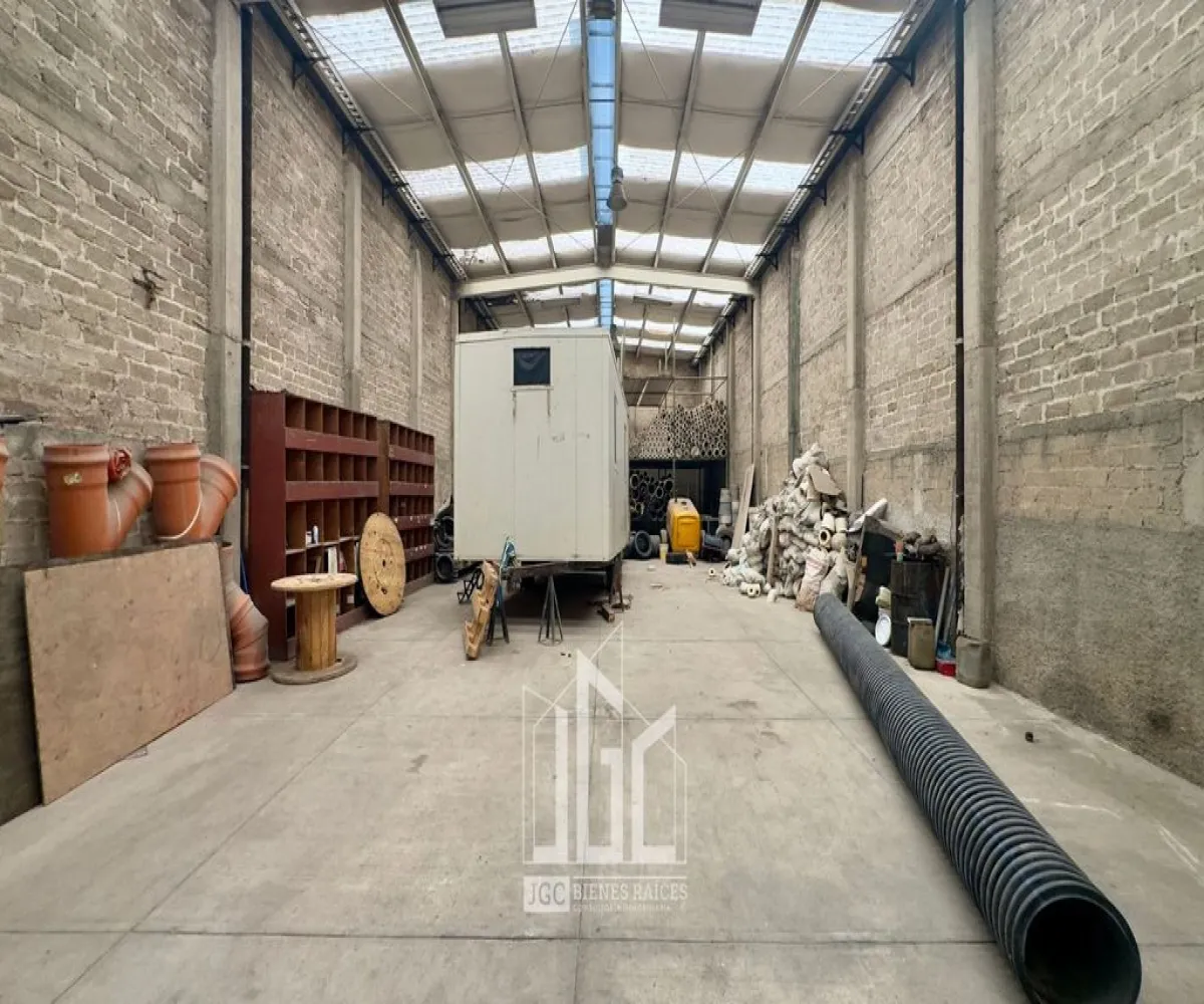 Bodega En Venta,El Vergel,Calle Río Santiago 480, San Pedro Tlaquepaque, Jalisco 45595,3 Baños,Calle Río Santiago,2,p6DZFW4