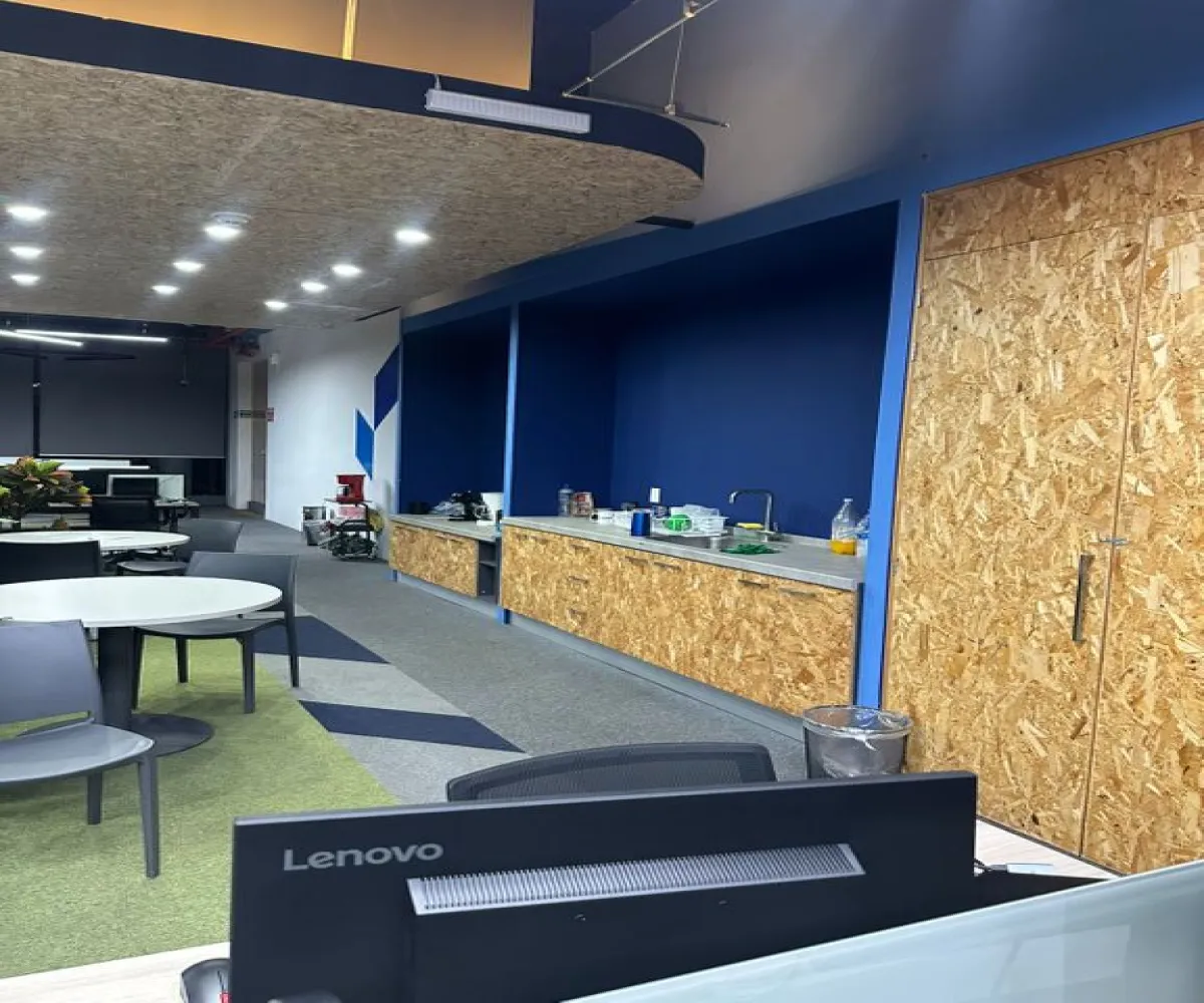 Oficina En Renta,Loma Real,Avenida Naciones Unidas 6780, Zapopan, Jalisco 45129,Avenida Naciones Unidas,1,p6LahL5