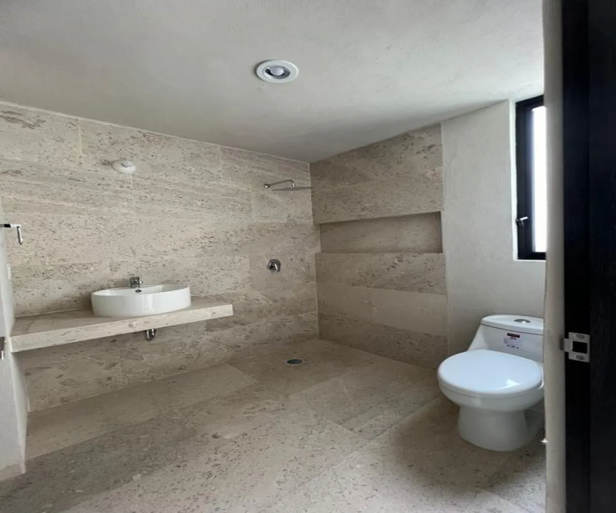 Casa En Venta,ZOI SANTA ANITA,Enrique Limón Díaz 404, Tlajomulco de Zúñiga, Jalisco 45645, 3 Habitaciones,2 Baños,Enrique Limón Díaz,1,peiU53j