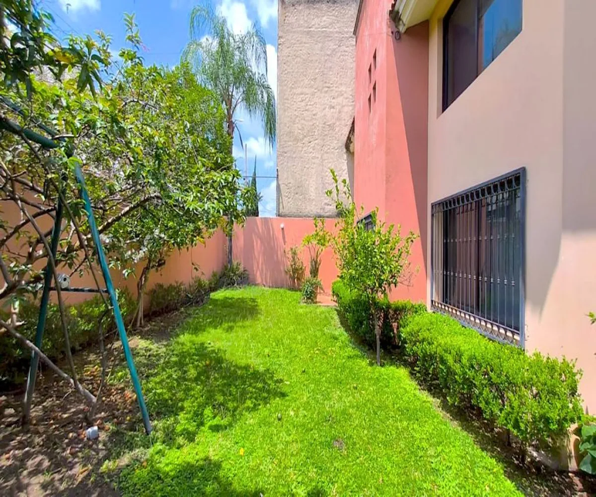 Casa En Venta,Lomas del Country,Calle Jaime Nunó 1693, Guadalajara, Jalisco 44610, 5 Habitaciones,3 Baños,Calle Jaime Nunó,2,pghyl1L