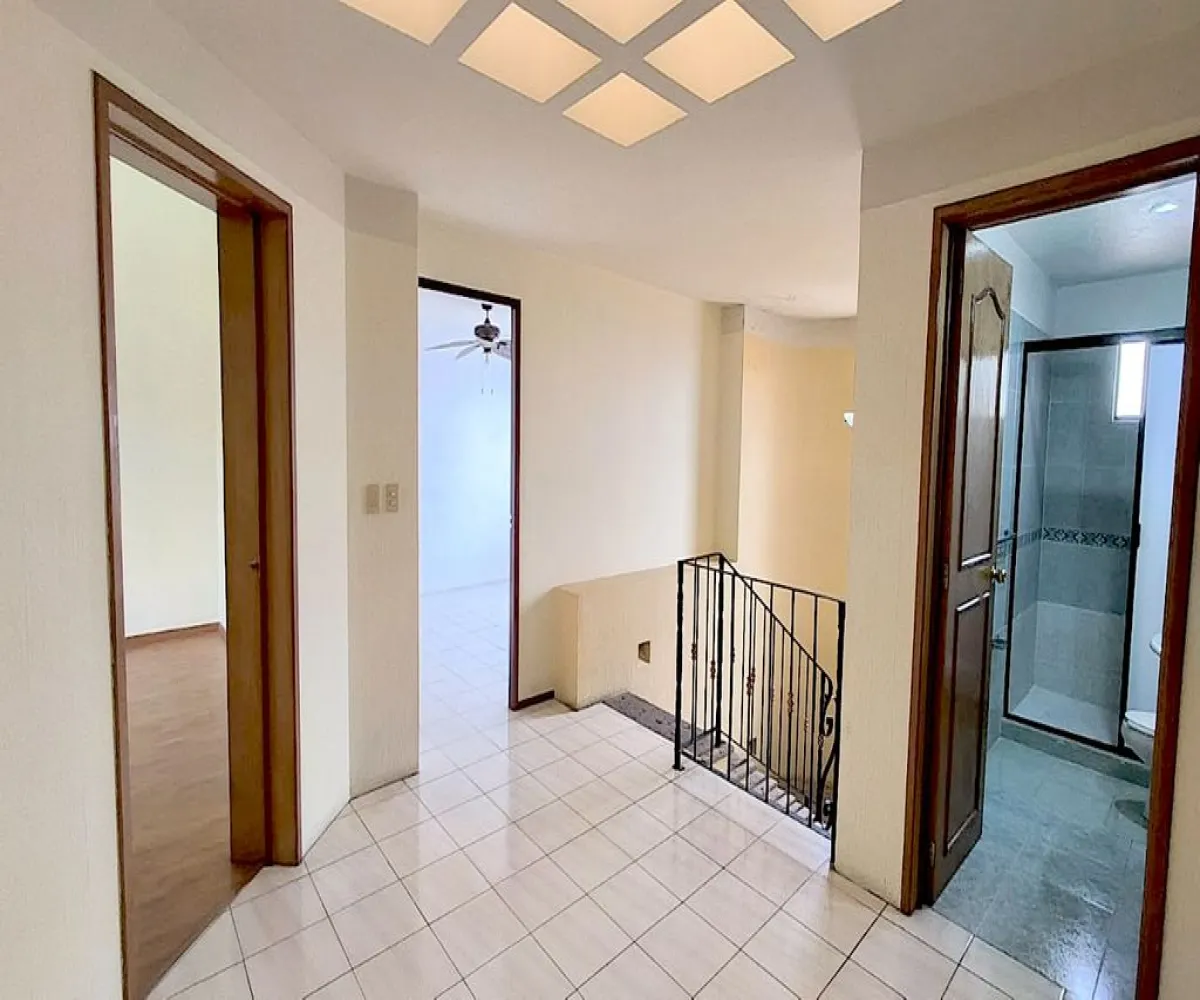 Casa En Venta,Lomas del Country,Calle Jaime Nunó 1693, Guadalajara, Jalisco 44610, 5 Habitaciones,3 Baños,Calle Jaime Nunó,2,pghyl1L