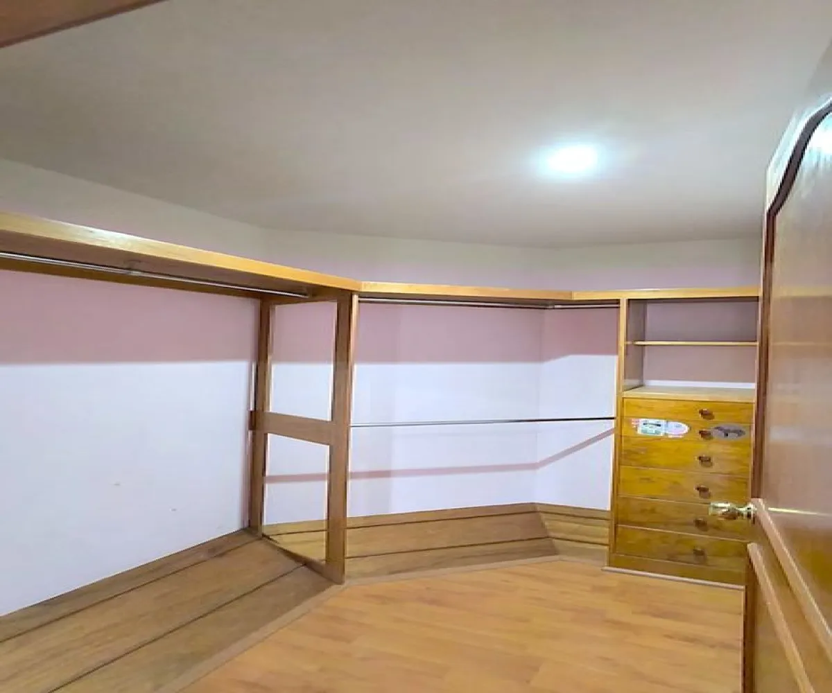 Casa En Venta,Lomas del Country,Calle Jaime Nunó 1693, Guadalajara, Jalisco 44610, 5 Habitaciones,3 Baños,Calle Jaime Nunó,2,pghyl1L