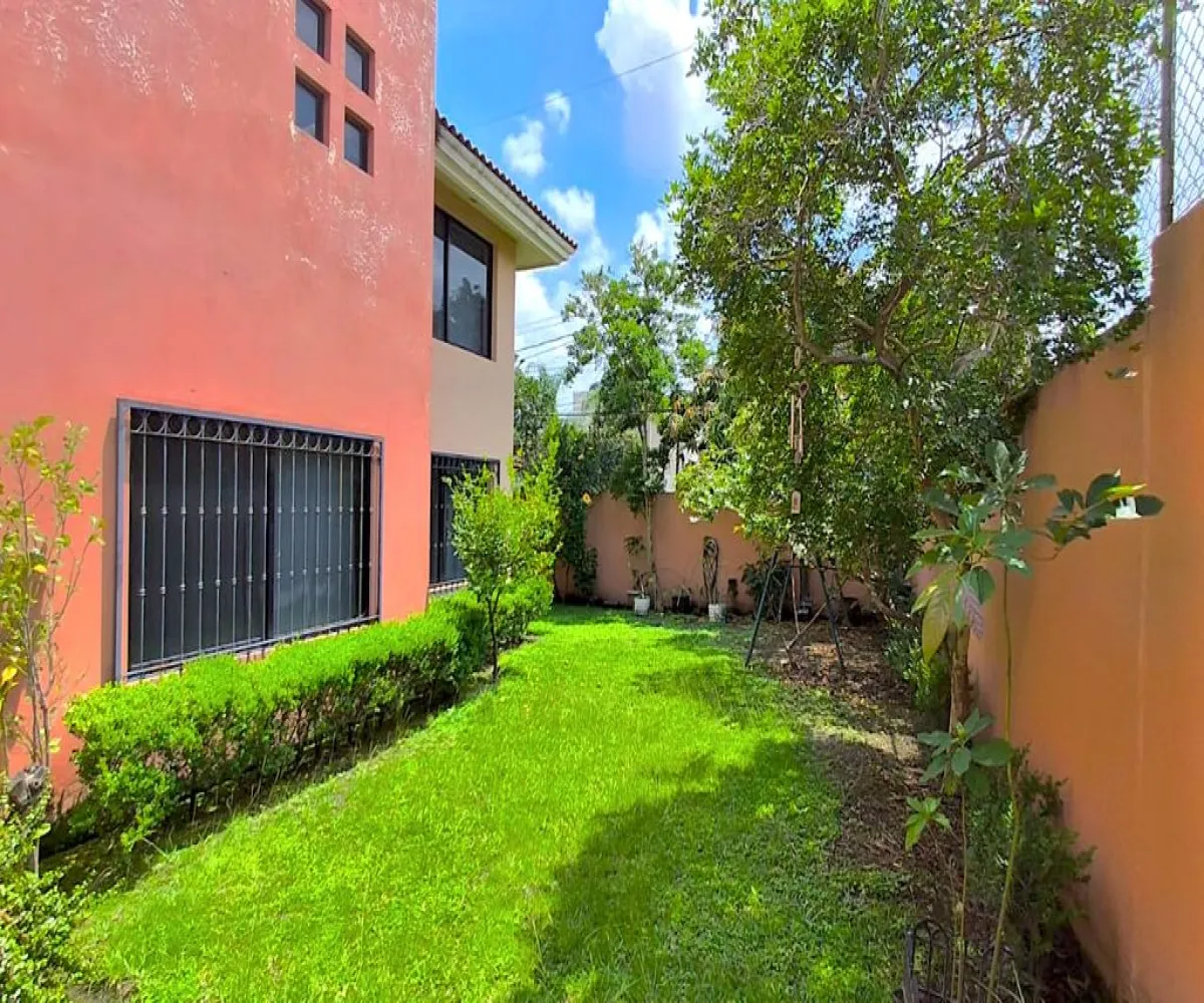 Casa En Venta,Lomas del Country,Calle Jaime Nunó 1693, Guadalajara, Jalisco 44610, 5 Habitaciones,3 Baños,Calle Jaime Nunó,2,pghyl1L