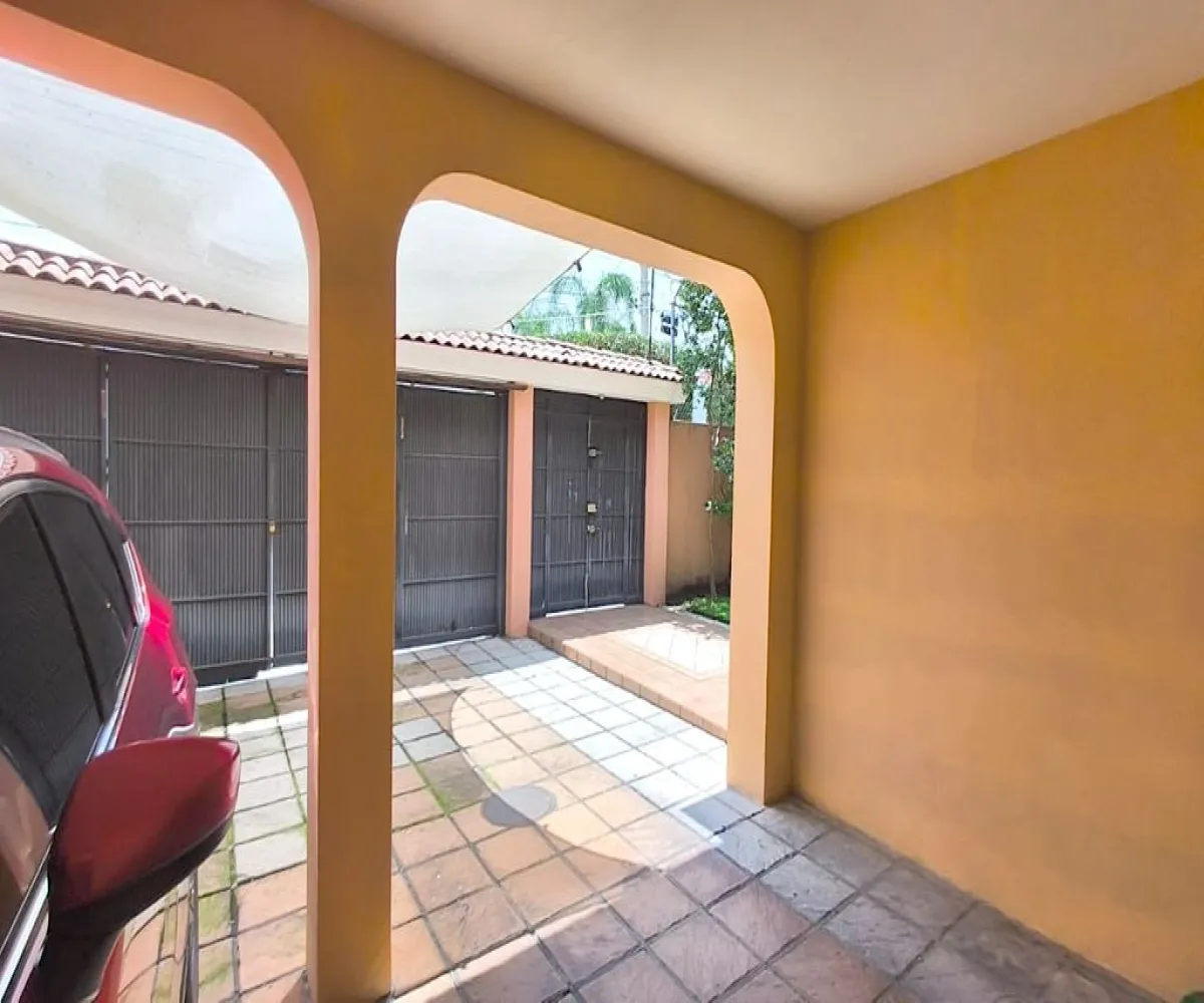 Casa En Venta,Lomas del Country,Calle Jaime Nunó 1693, Guadalajara, Jalisco 44610, 5 Habitaciones,3 Baños,Calle Jaime Nunó,2,pghyl1L