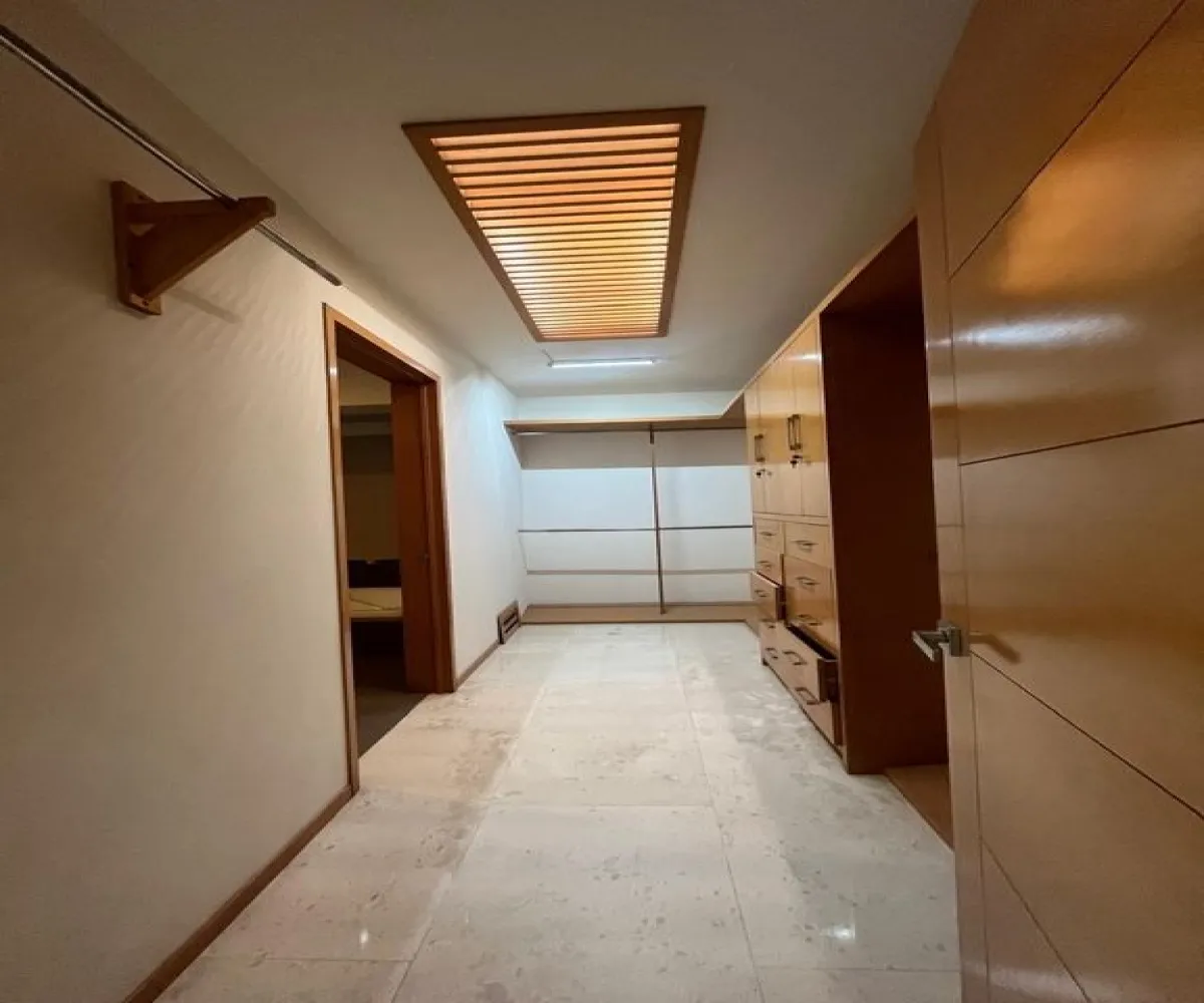 Casa En Venta,Valle Real,Paseo de los valles S/N, Zapopan, Jalisco 45019, 5 Habitaciones,5 Baños,Paseo de los valles,1,pUZMNcn