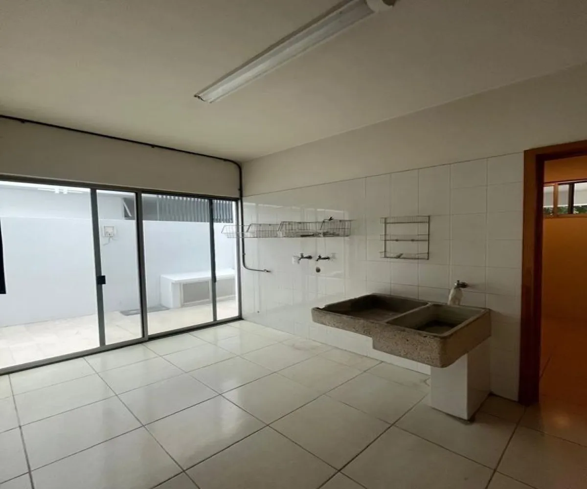 Casa En Venta,Valle Real,Paseo de los valles S/N, Zapopan, Jalisco 45019, 5 Habitaciones,5 Baños,Paseo de los valles,1,pUZMNcn