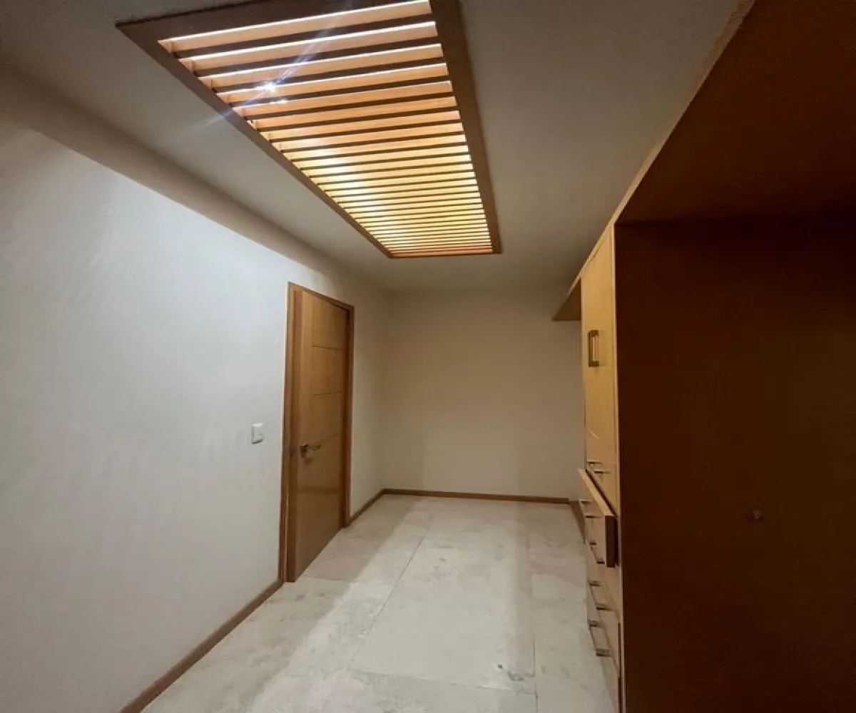 Casa En Venta,Valle Real,Paseo de los valles S/N, Zapopan, Jalisco 45019, 5 Habitaciones,5 Baños,Paseo de los valles,1,pUZMNcn
