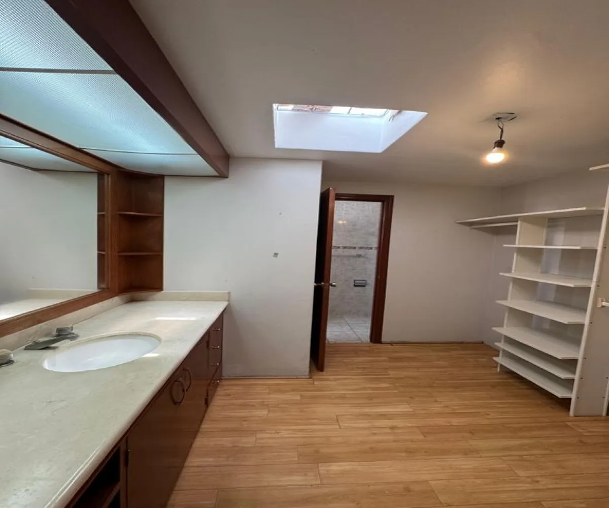 Casa En Venta,Lomas Universidad,Calle Lemonnier S/N, Zapopan, Jalisco 45016, 4 Habitaciones,2 Baños,Calle Lemonnier,1,pz8ysvm