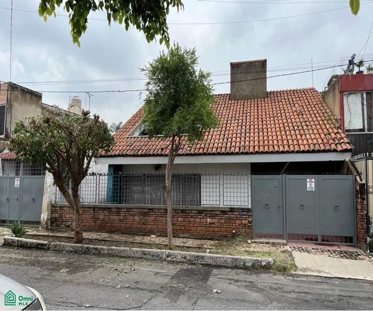 Casa En Venta,Prados Vallarta,A la meseta 140, Zapopan, Jalisco 45020, 6 Habitaciones,3 Baños,A la meseta,2,MX251012581