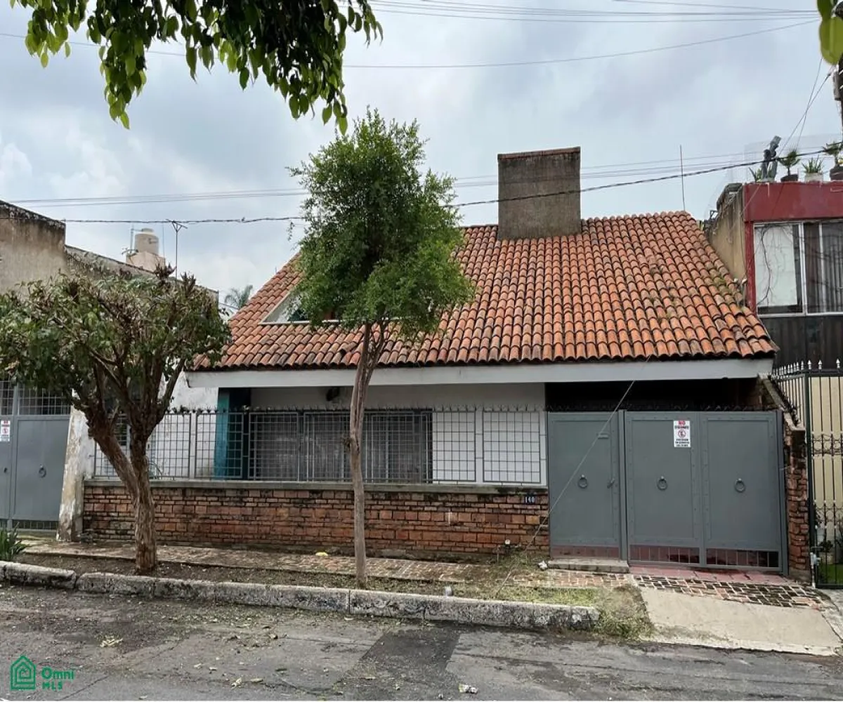 Casa En Venta,Prados Vallarta,A la meseta 140, Zapopan, Jalisco 45020, 6 Habitaciones,3 Baños,A la meseta,2,MX251012581